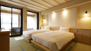 和洋室7.5畳+TW　河口湖眺望