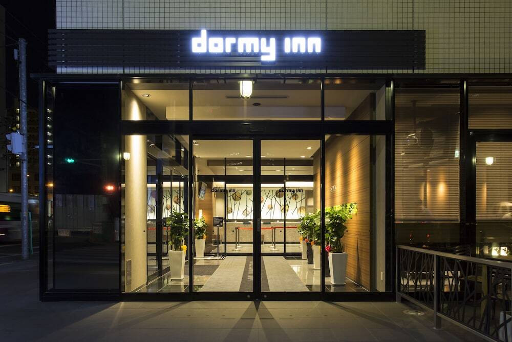 施設の正面