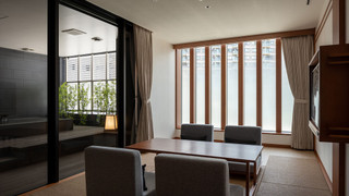 スイートヒルサイド ''TERRACE BATH'' 室礼 禁煙
