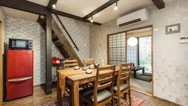 客室内のダイニングエリア / 13