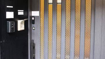 施設の入り口 / 9