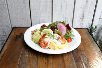 「エルク」料理 892352 エビとアボカド