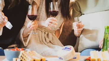 客室内のダイニングエリア / 13