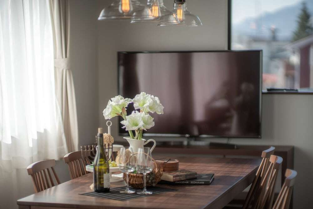 客室内のダイニングエリア