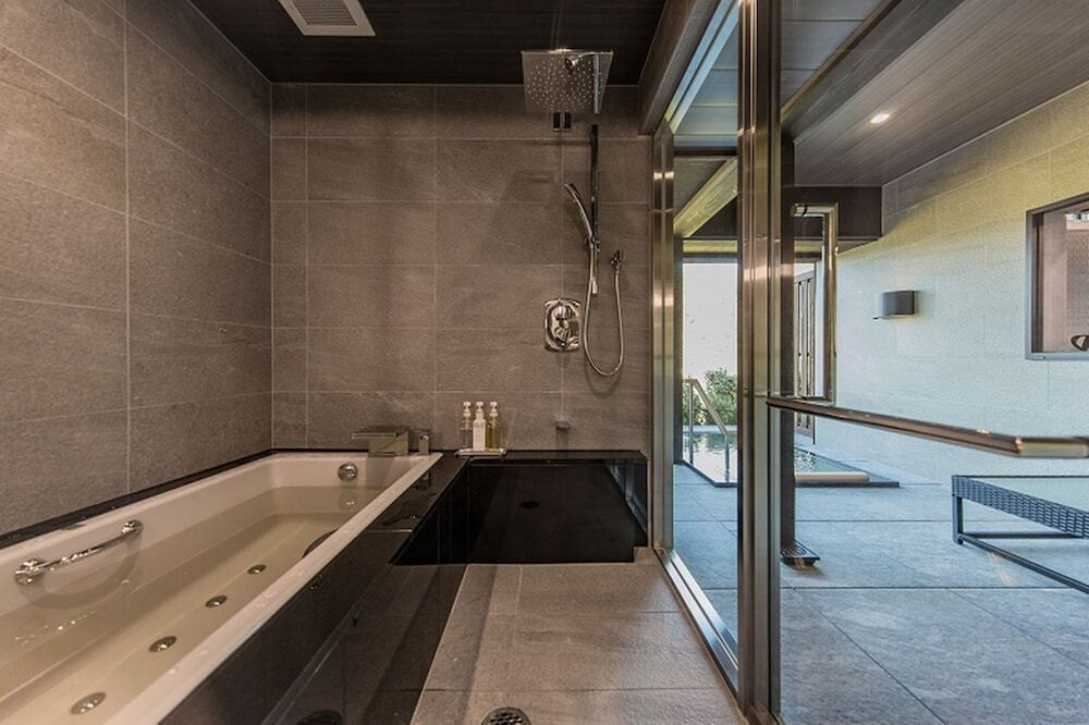 離れ 竜峡のバスルーム