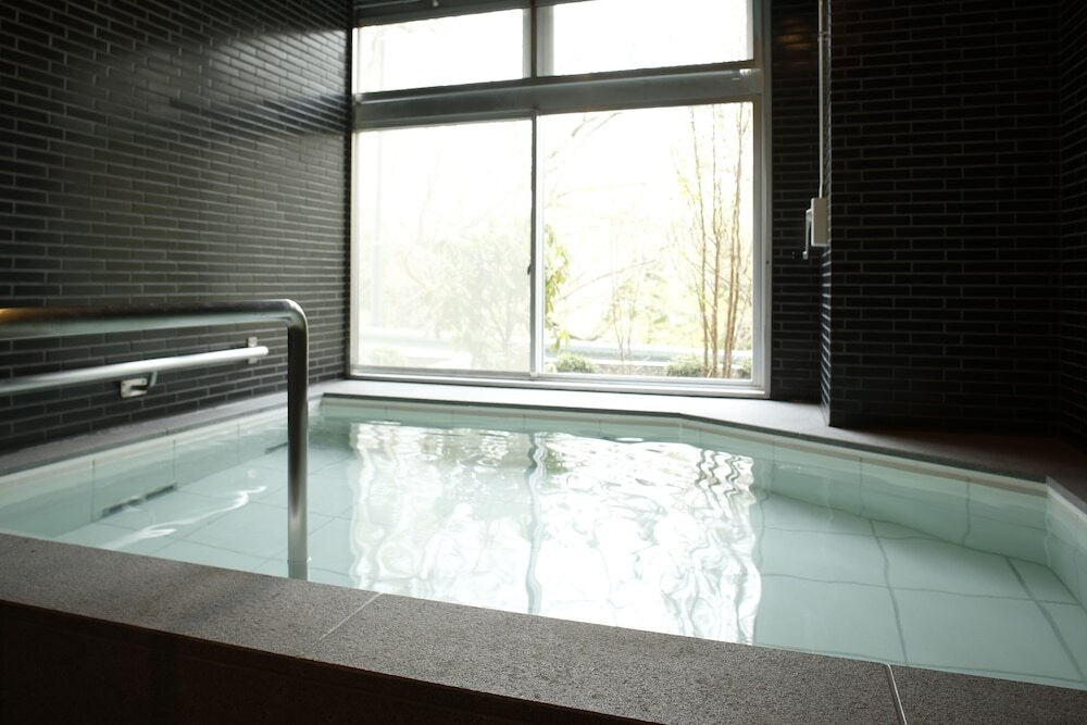 大浴場で温泉を楽しんでリラックス3438926