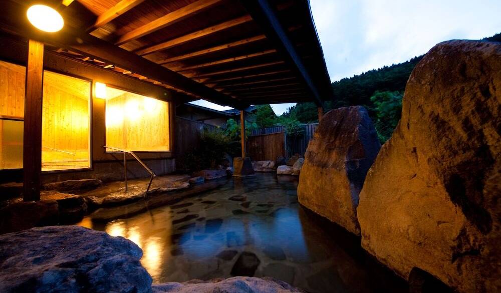 大浴場の露天風呂 / 1