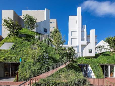 SHIROIYA HOTEL（白井屋ホテル） / 1