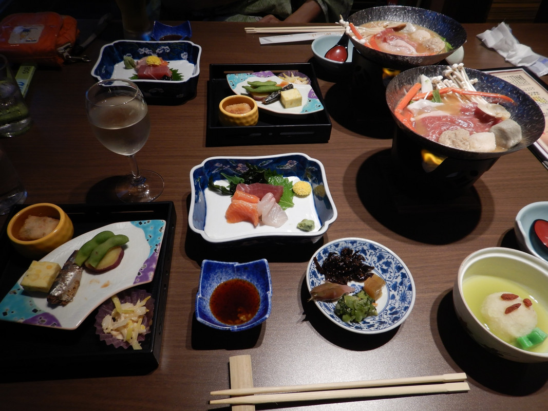 夕食はこれらにライブキッチンでのハーフビュフェあり