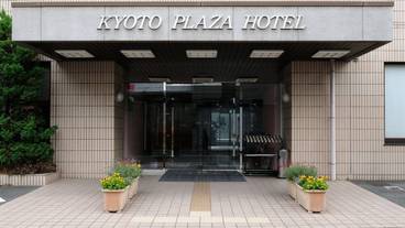 施設の入り口 / 10