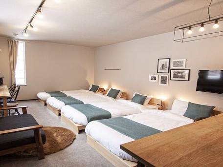 UCHI Living Stay KCU / 1