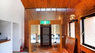 内部エントランス / 2