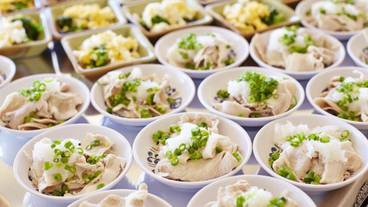 食事・飲み物 / 3