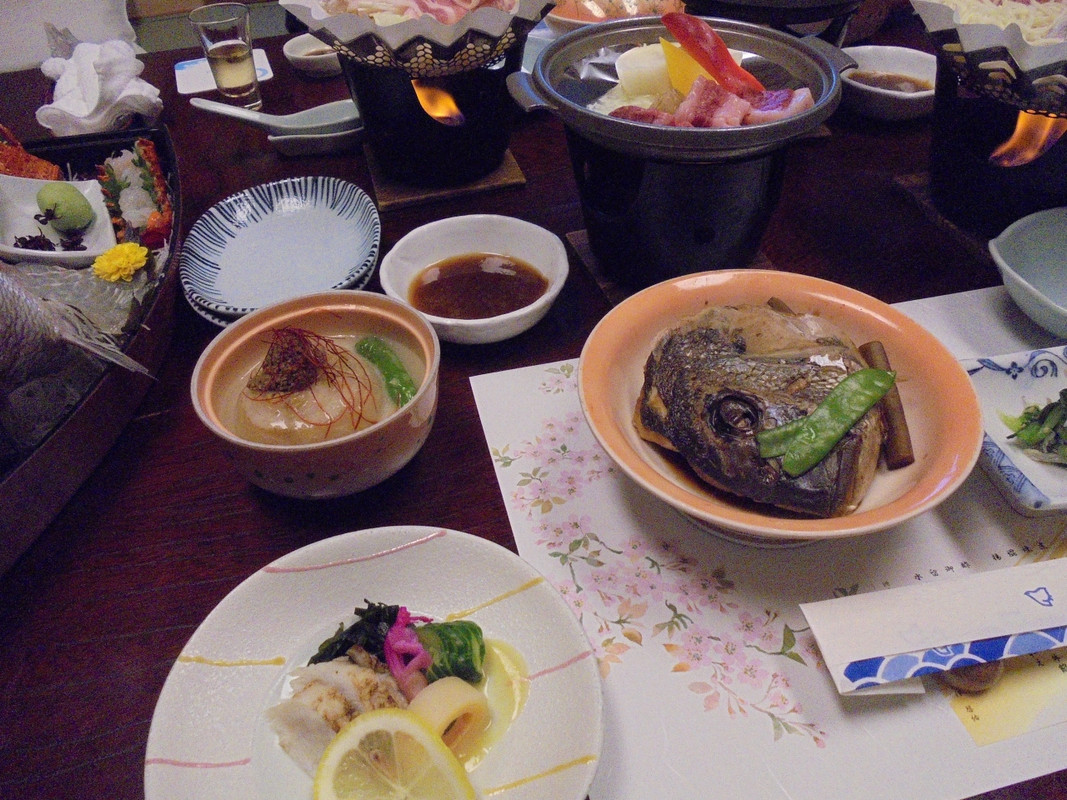 夕食　刺身は美味しい