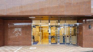 施設の入り口 / 8