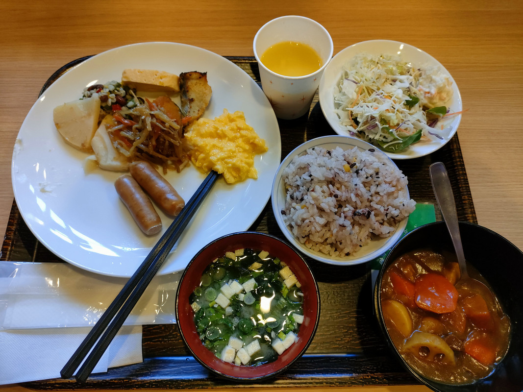 朝食