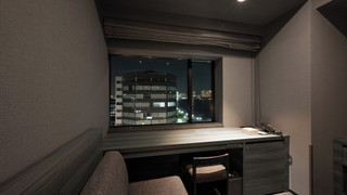 ハリウッドツインBルーム (シャワーブースのみ) 電子タバコ限定