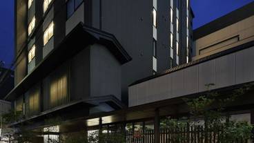 施設の正面 / 20