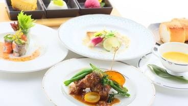 食事・飲み物 / 8