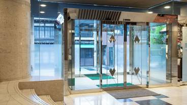 内部エントランス / 2