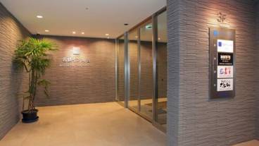 施設の入り口 / 17