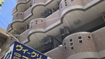 施設の正面 / 1