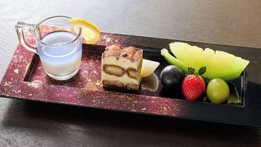 食事・飲み物 / 22