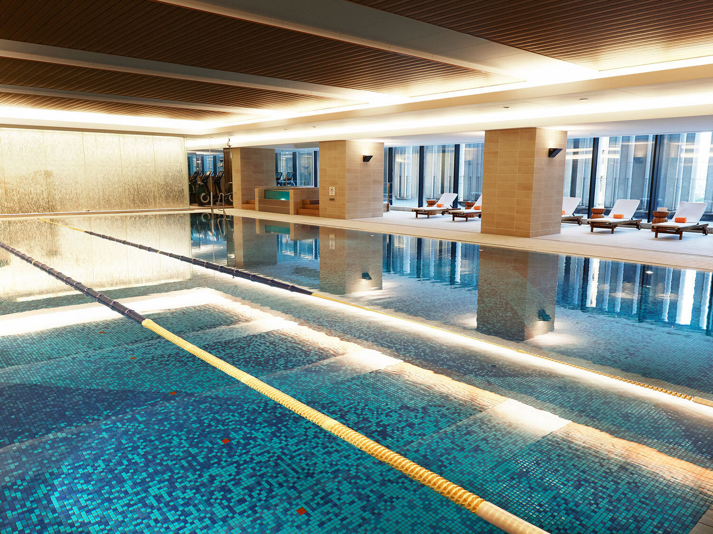 ホテルスパで心身のメンテナンス3263473