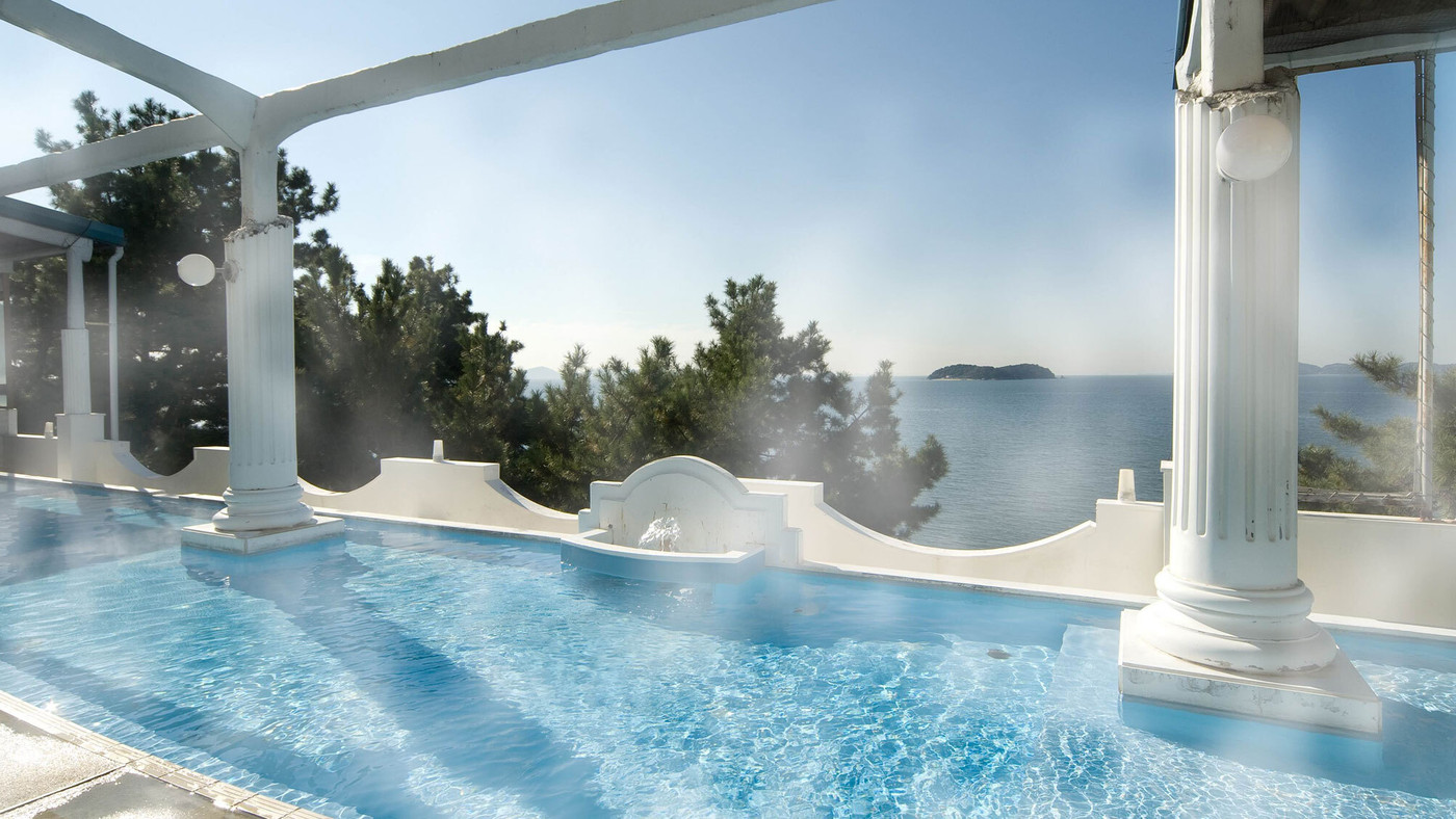 大パノラマのオーシャンビューと地元食材の和定食4011108