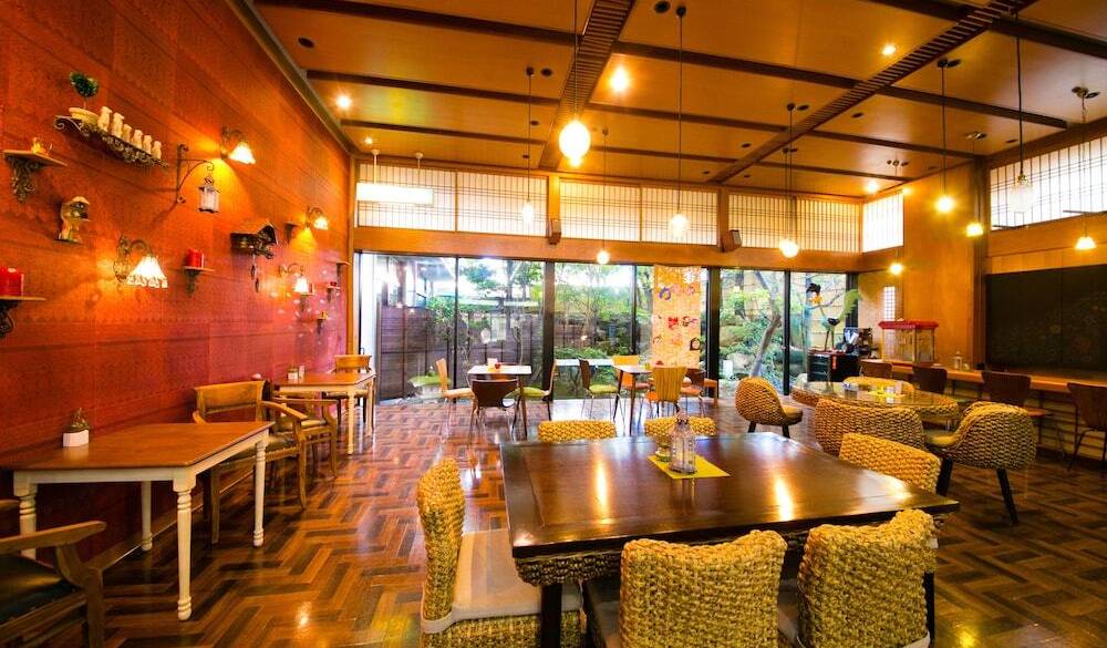 ロビーの喫茶スペース / 1