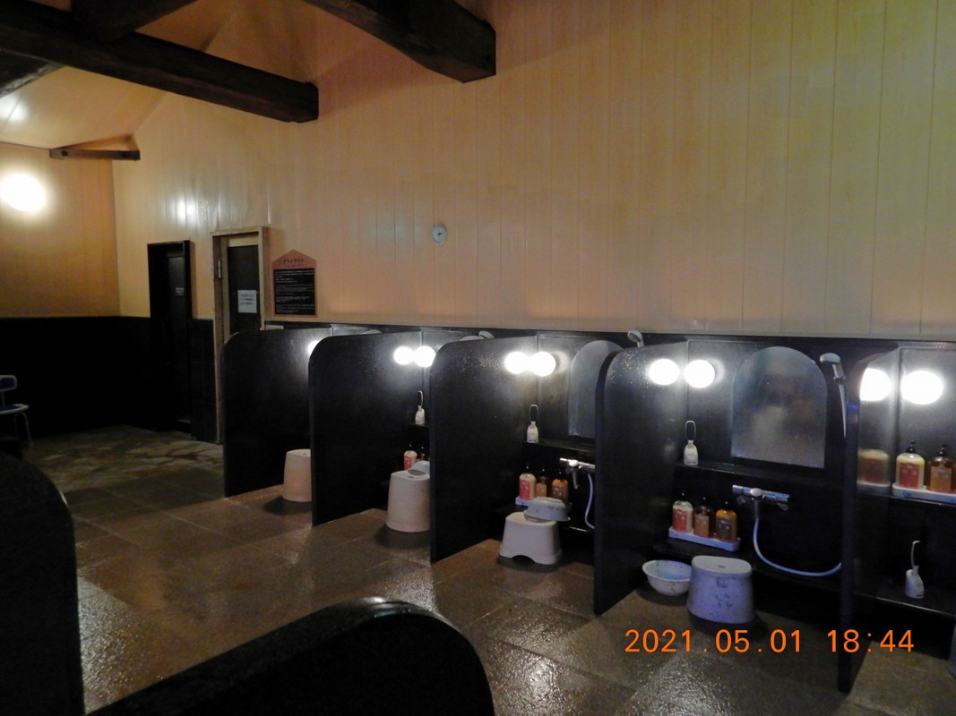 大浴場の洗い場