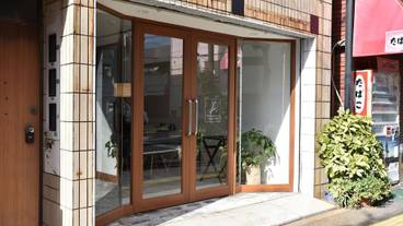 施設の入り口 / 29