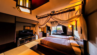 【本館1F】天蓋ハリウッドツイン和洋室2〜3名 [和洋室] [禁煙]