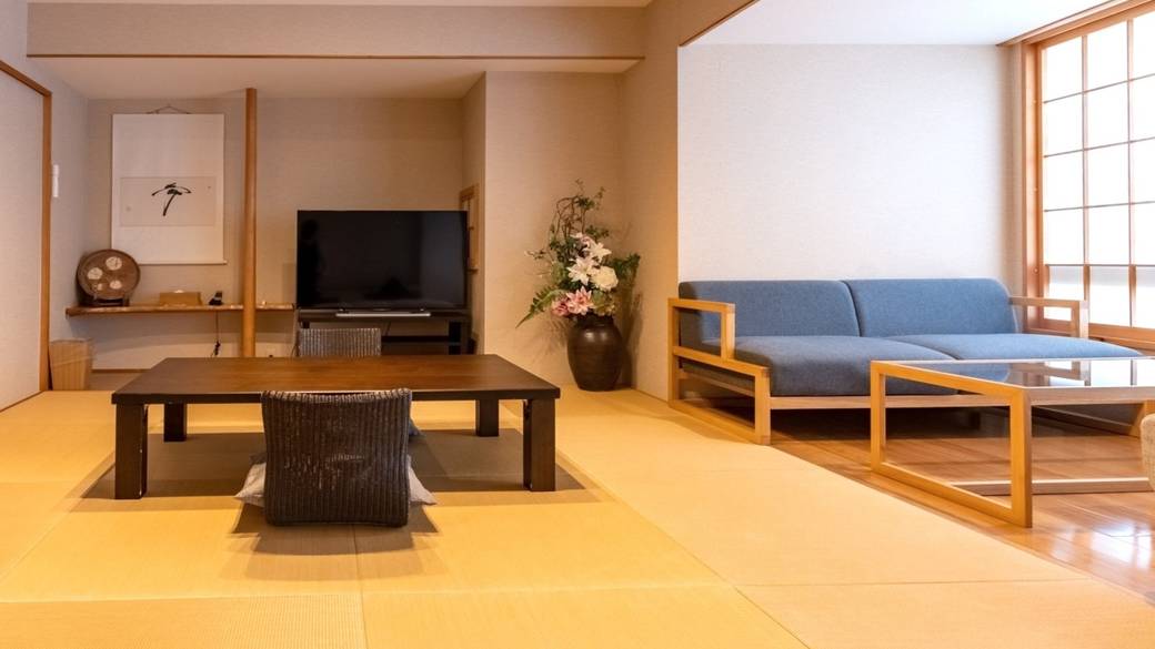 熱海で温泉三昧！
料理も味わう旅へ / 1