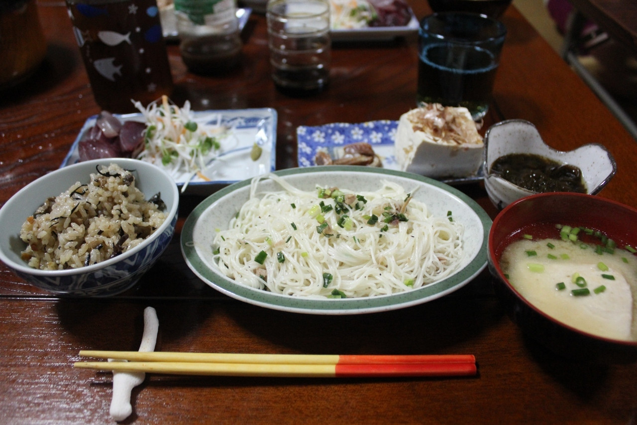 5．沖縄料理と泡盛で"ゆんたく"を満喫「民宿 うるま家」4278910