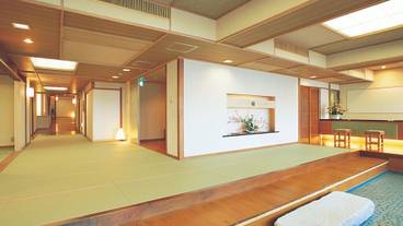 内部エントランス / 2