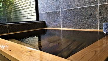 屋内スパ浴槽 / 4