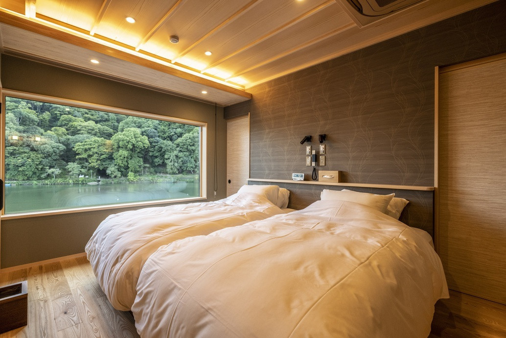 木のぬくもりに心和む旅情緒感じる宿3449904