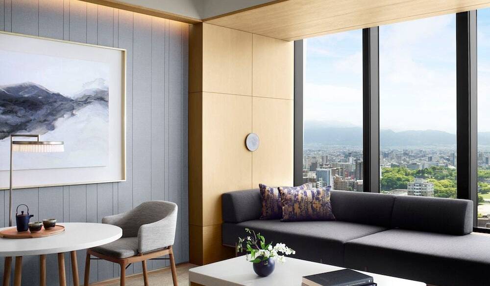 デラックス・スイート / 3