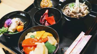 食事・飲み物 / 1