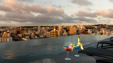 プールサイドバー The Bar / 4