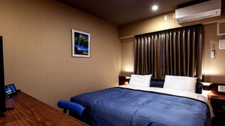 ダブルルーム 禁煙［ルームチャージのご料金ではなく、人数売りとなっております］