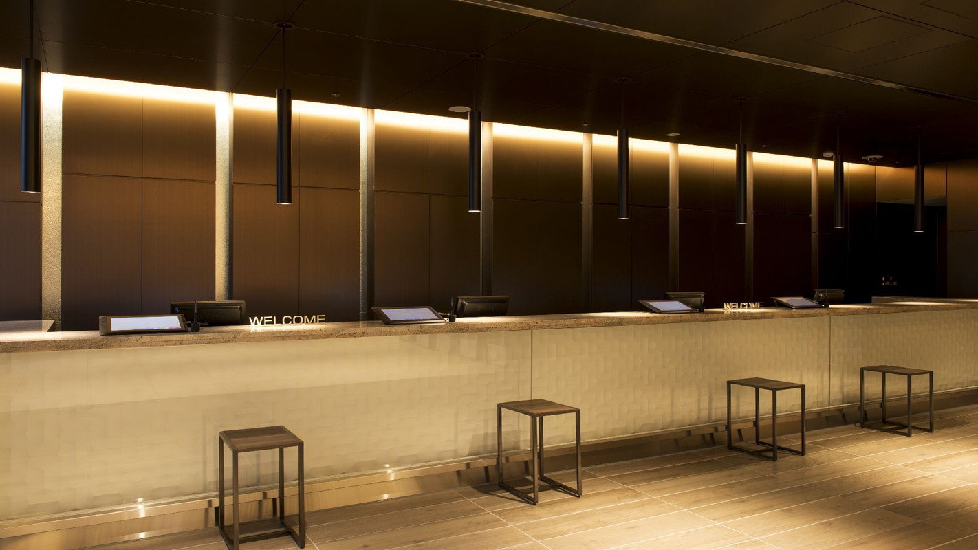 フロントカウンター