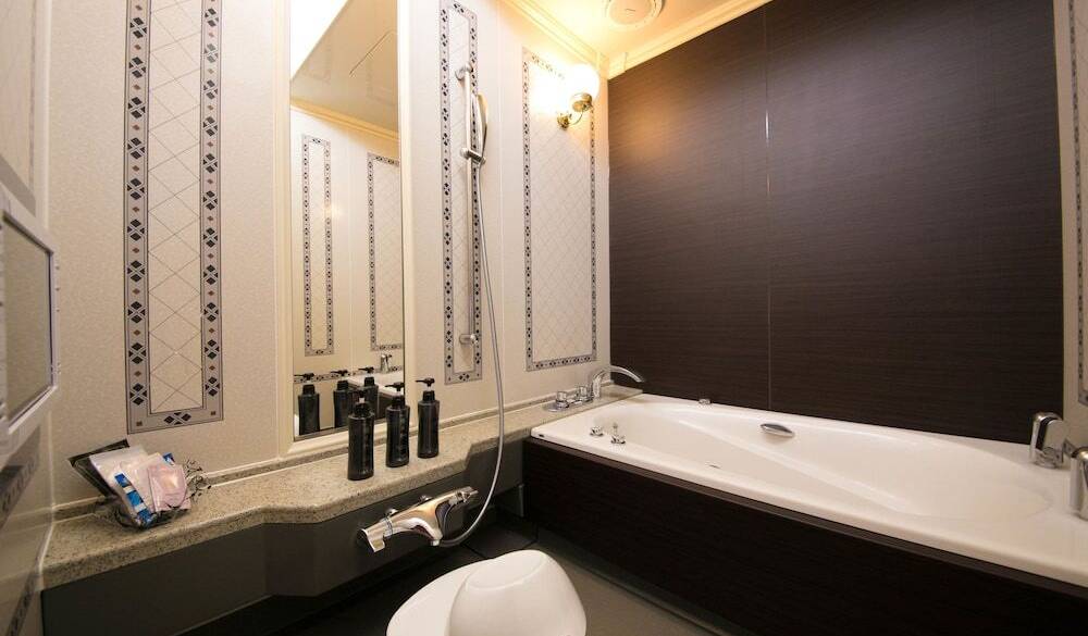 客室のバスルームの例 / 1