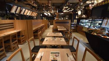 朝食スペース / 12