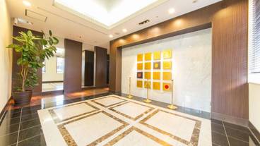 内部エントランス / 2