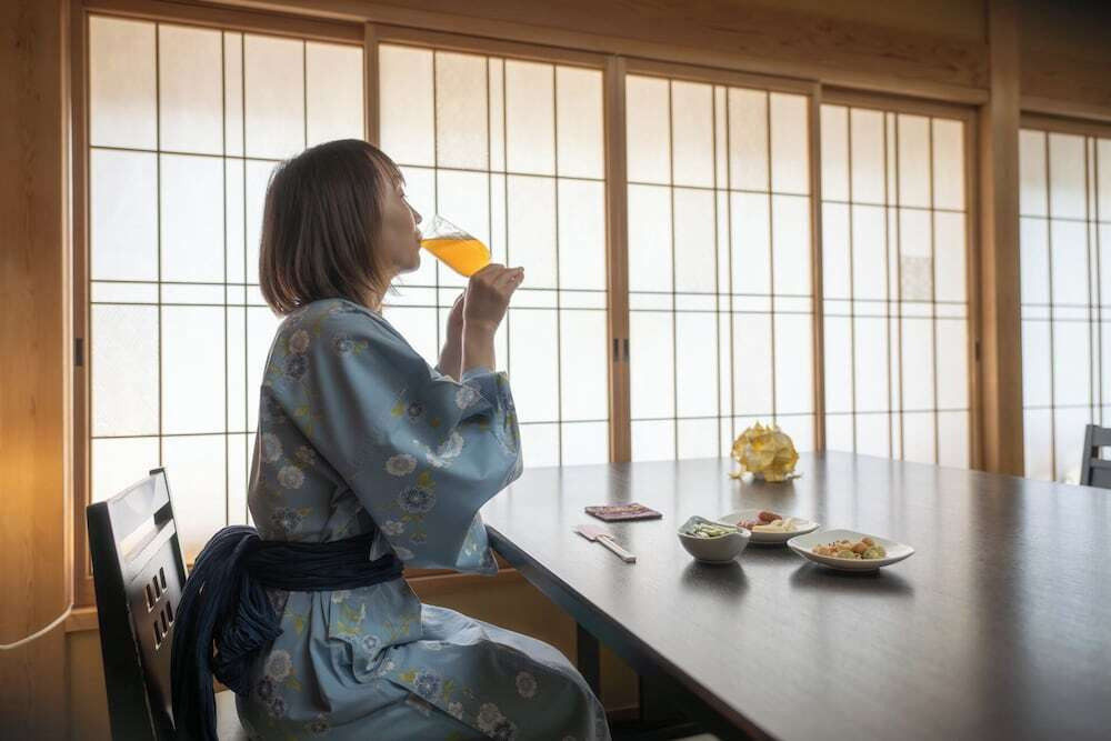 ロビーラウンジ