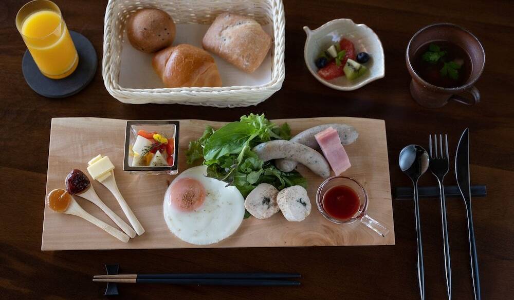 朝食一例（洋食） / 2