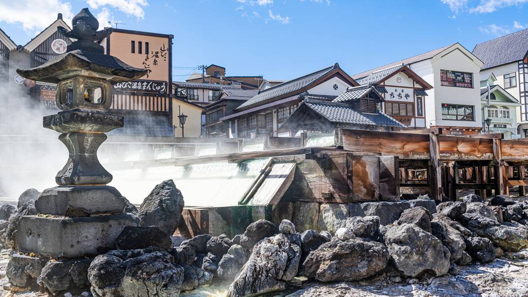 草津の中心地
「湯畑」を観光 / 3