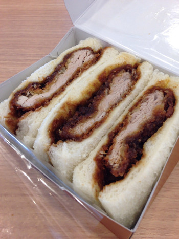 「あさひ川井泉 新千歳空港店」料理 8035 カツサンド♡
